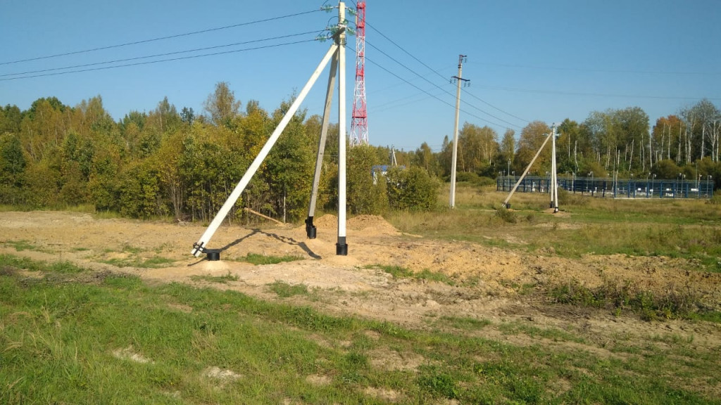 Бурение, установка столбов опор ЛЭП