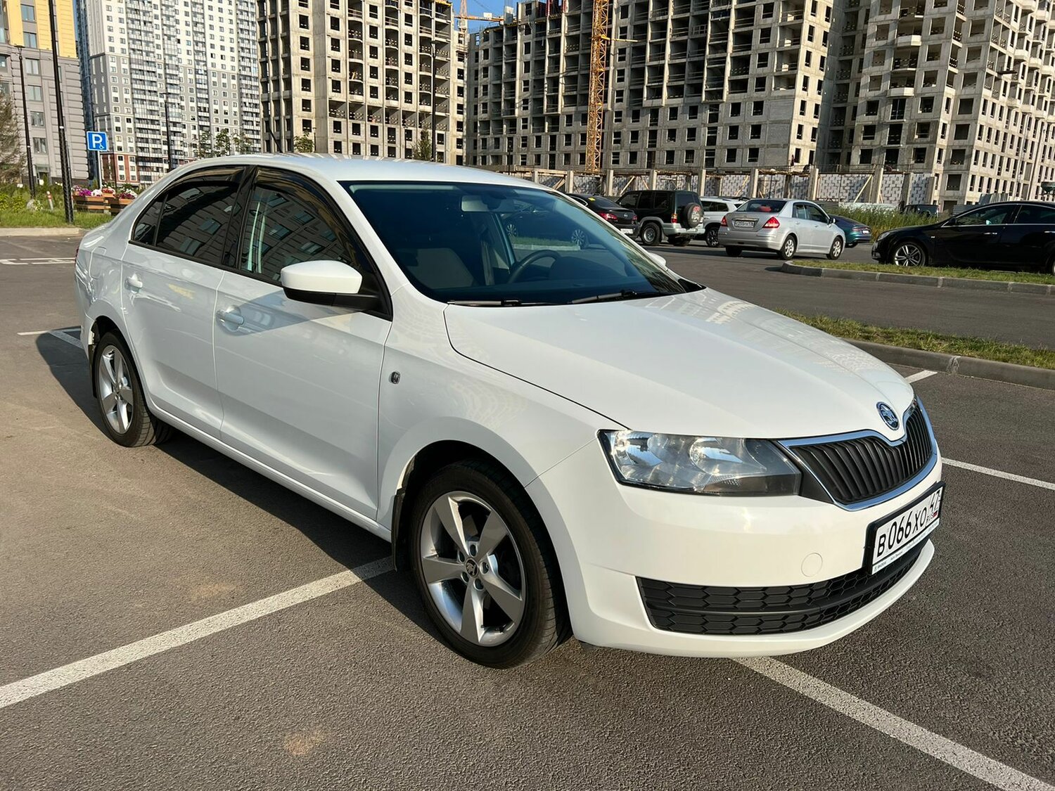 Аренда автомобиля Skoda Rapid