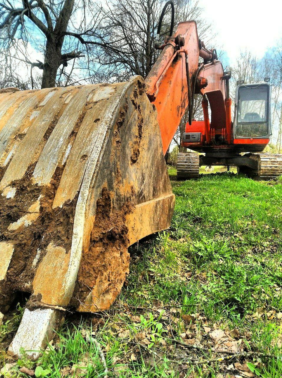 Аренда гусеничного экскаватора