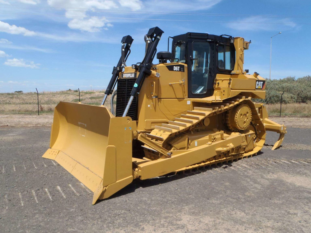 Бульдозера Caterpillar D6