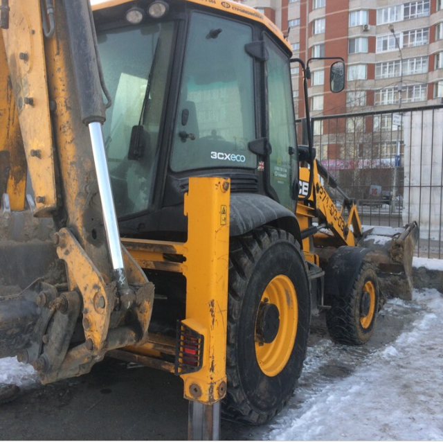 Аренда экскаватора погрузчика JCB