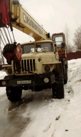 Автокран Урал вездеход 25 тонн 21 м