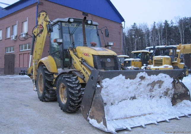 Экскаватор-погрузчик New Holland B100B