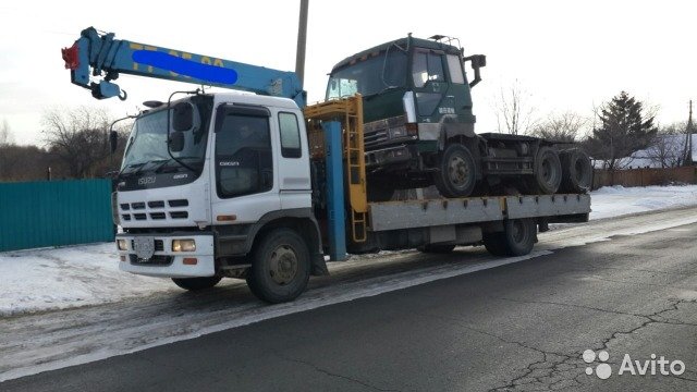 Эвакуатор услуги крана манипулятора10/3 грузоперев